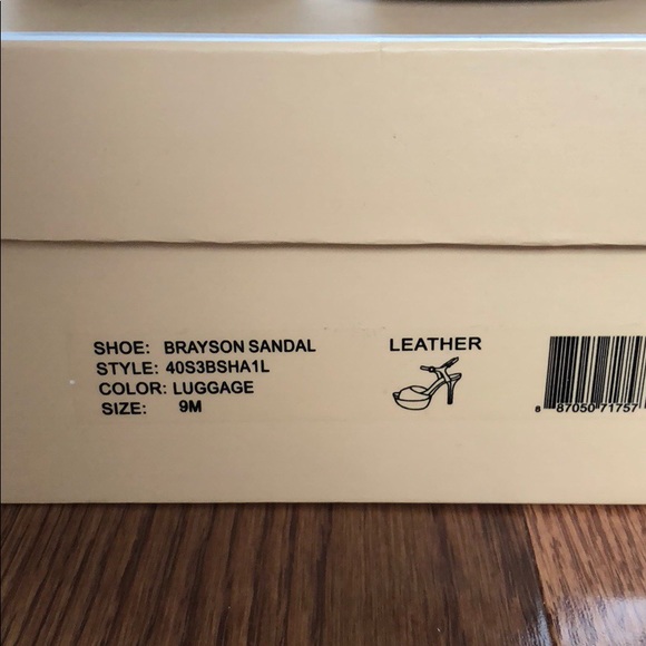 Michael Kors platform sandal - Picture 5 of 5